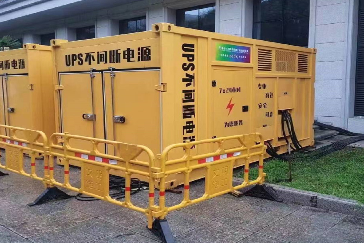 镶黄发电机租赁施工现场